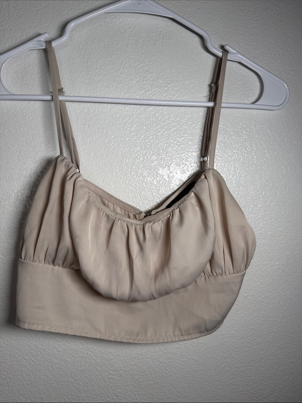 Kendall & Kylie Cream Ruched Crop Top